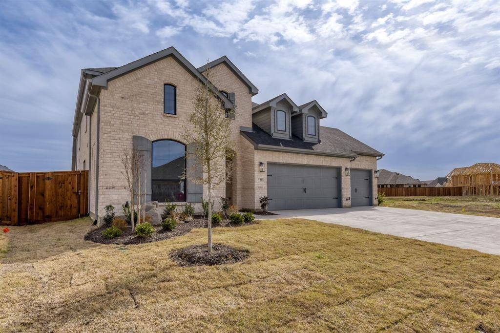728 Treeline Way, Mansfield, TX 76063