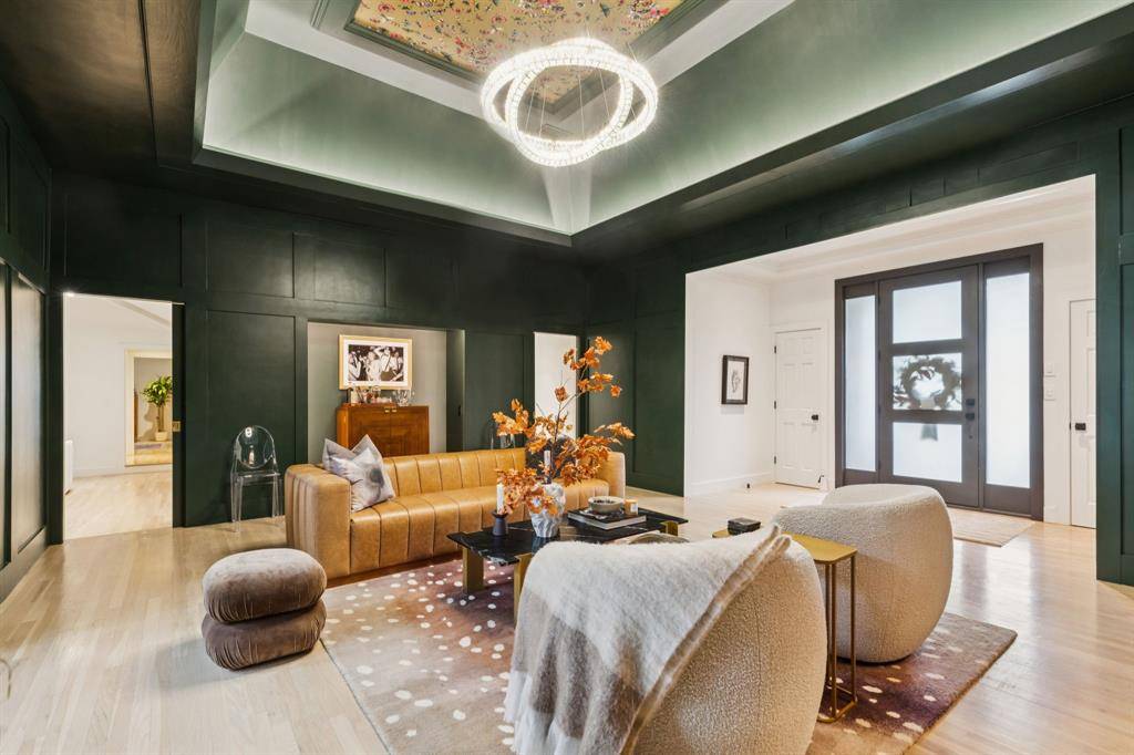 98 W Shore Place, Richardson, TX 75080