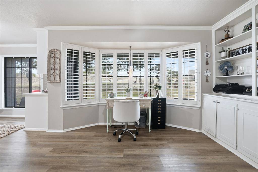 1105 Charles Street, Weatherford, TX 76086