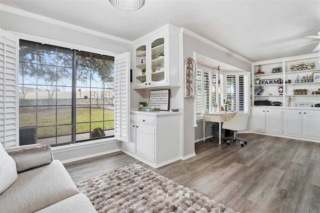 1105 Charles Street, Weatherford, TX 76086