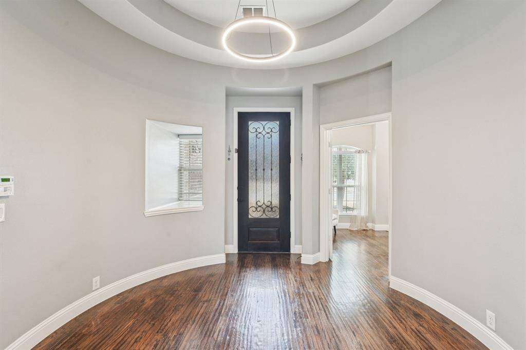 9413 Lakeway Drive, Argyle, TX 76226