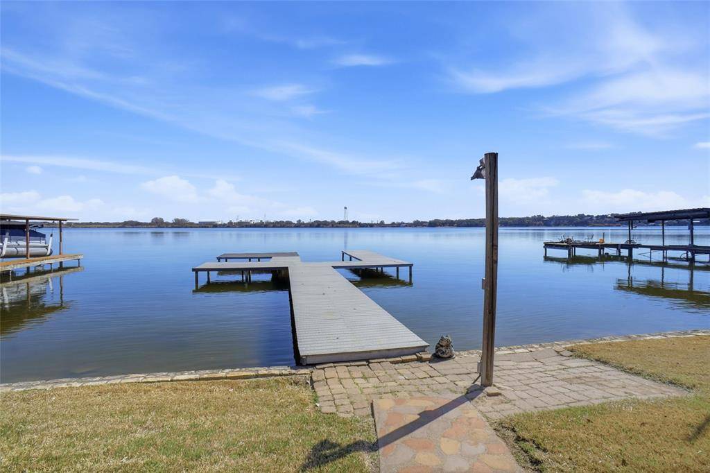 4433 Wildwood Circle, Granbury, TX 76049