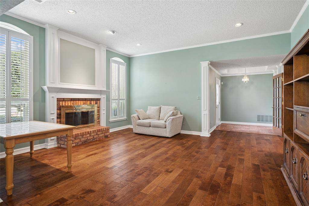 2528 Willowdale Drive, Carrollton, TX 75006