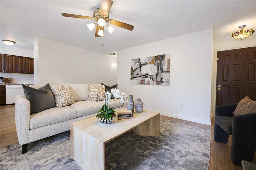 2103 Horizon Trail #3812, Arlington, TX 76011