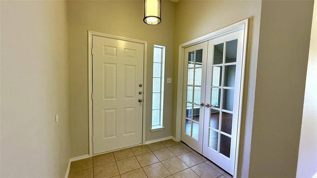 602 Soledad Street, Arlington, TX 76002