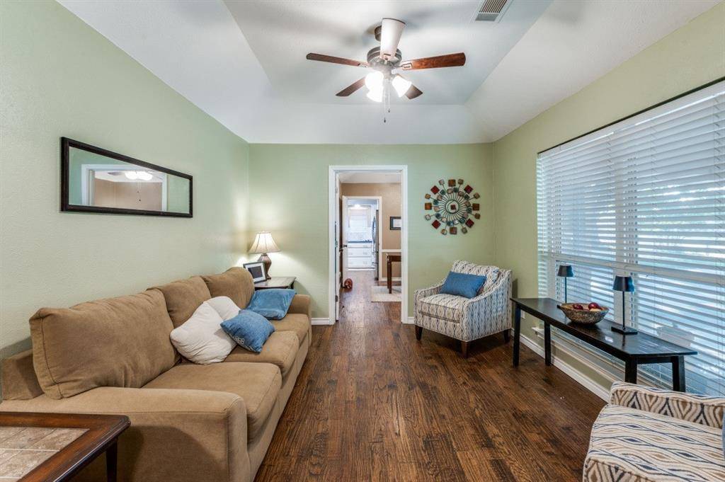 2719 N Surrey Drive, Carrollton, TX 75006