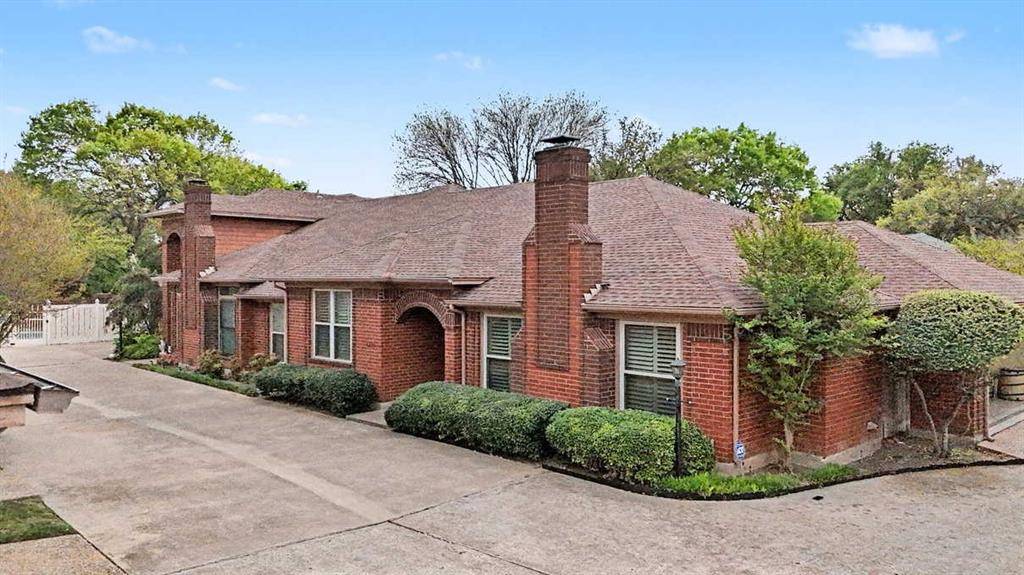 6609 Waterwood Circle, Benbrook, TX 76132