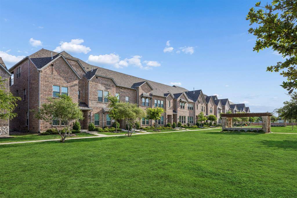 1467 Perrin Lane, Farmers Branch, TX 75234