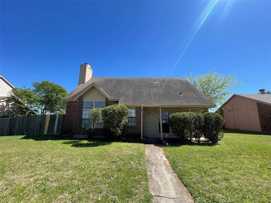 1218 Greenbriar Lane, Lancaster, TX 75146