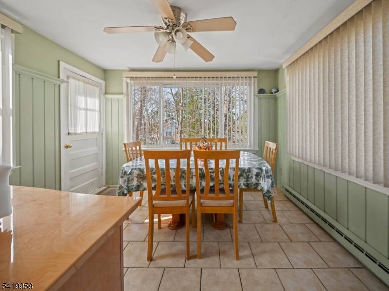 544 Goffle Hill Rd, Hawthorne Boro, NJ 07506