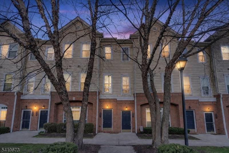 906 Memorial Dr, Belleville Twp., NJ 07109