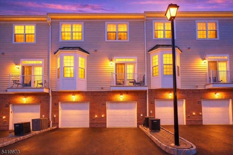 906 Memorial Dr, Belleville Twp., NJ 07109