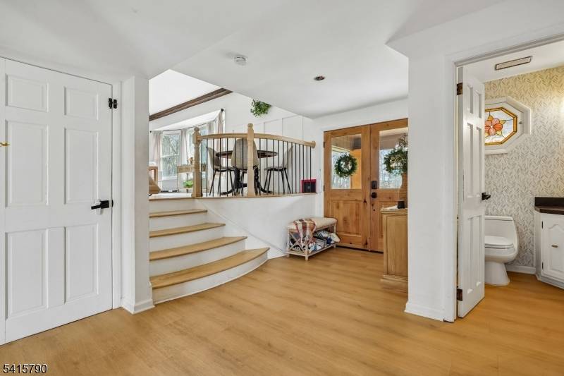 23 Smithfield Dr, Springfield Twp., NJ 07081