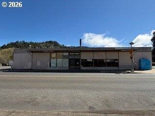 308 N FIRST ST, Drain, OR 97435