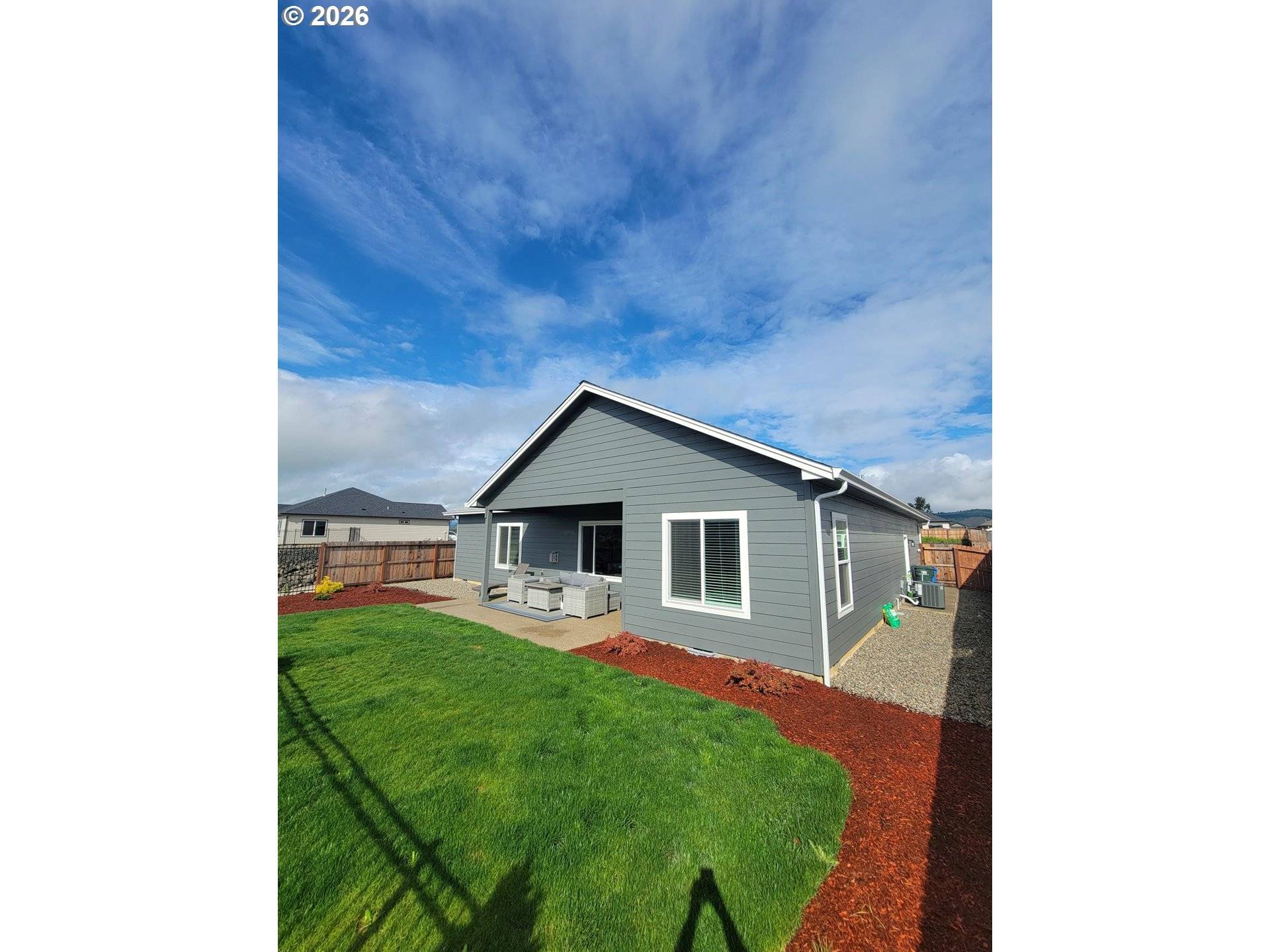912 MEDINA AVE, Sutherlin, OR 97479