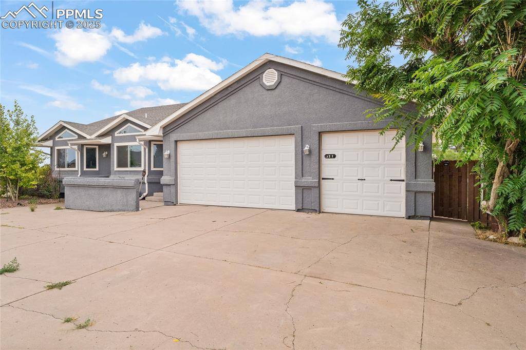321 W Linden AVE, Pueblo, CO 81007