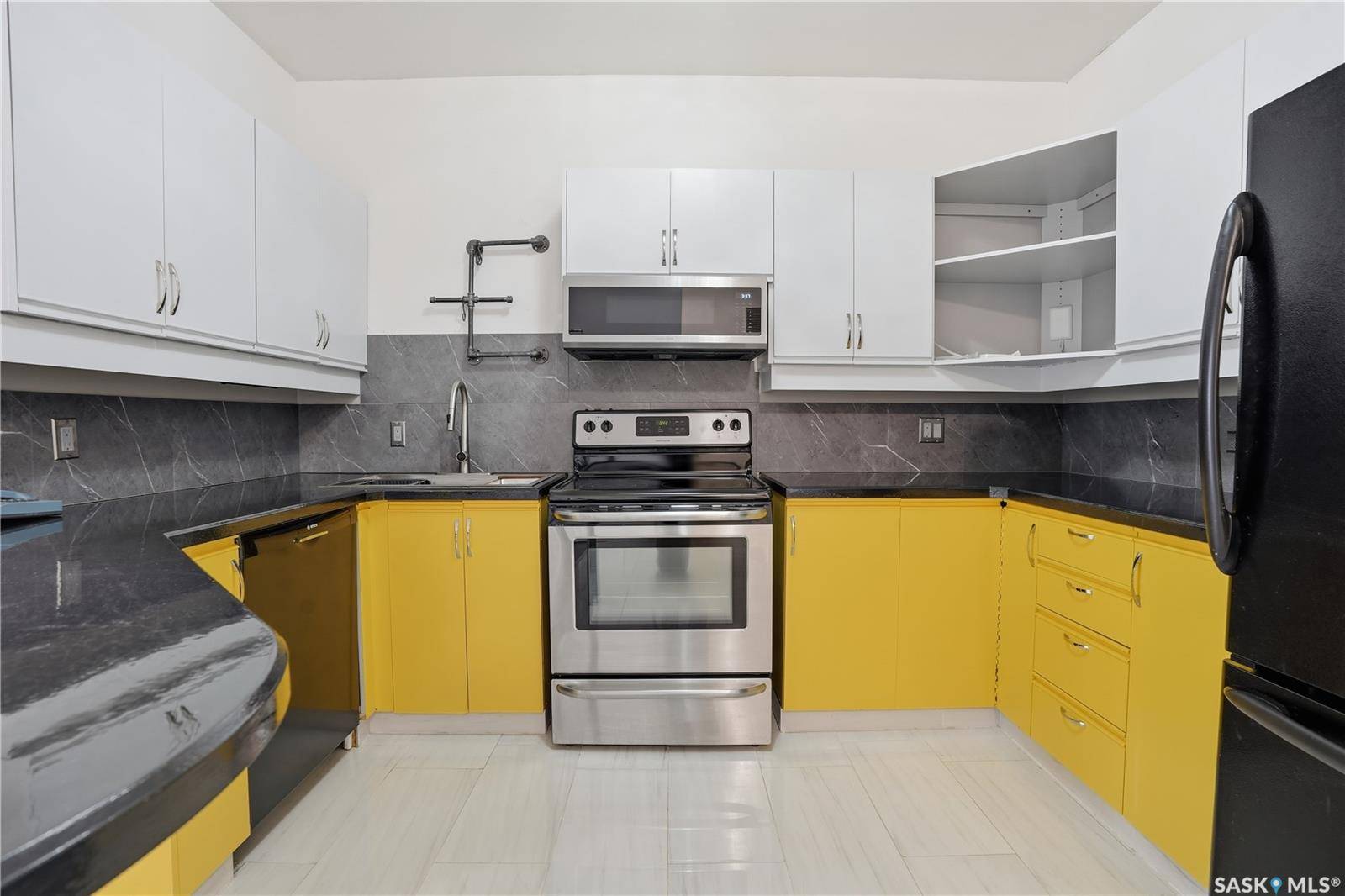 1867 Hamilton STREET #806, Regina, SK S4P 2C2