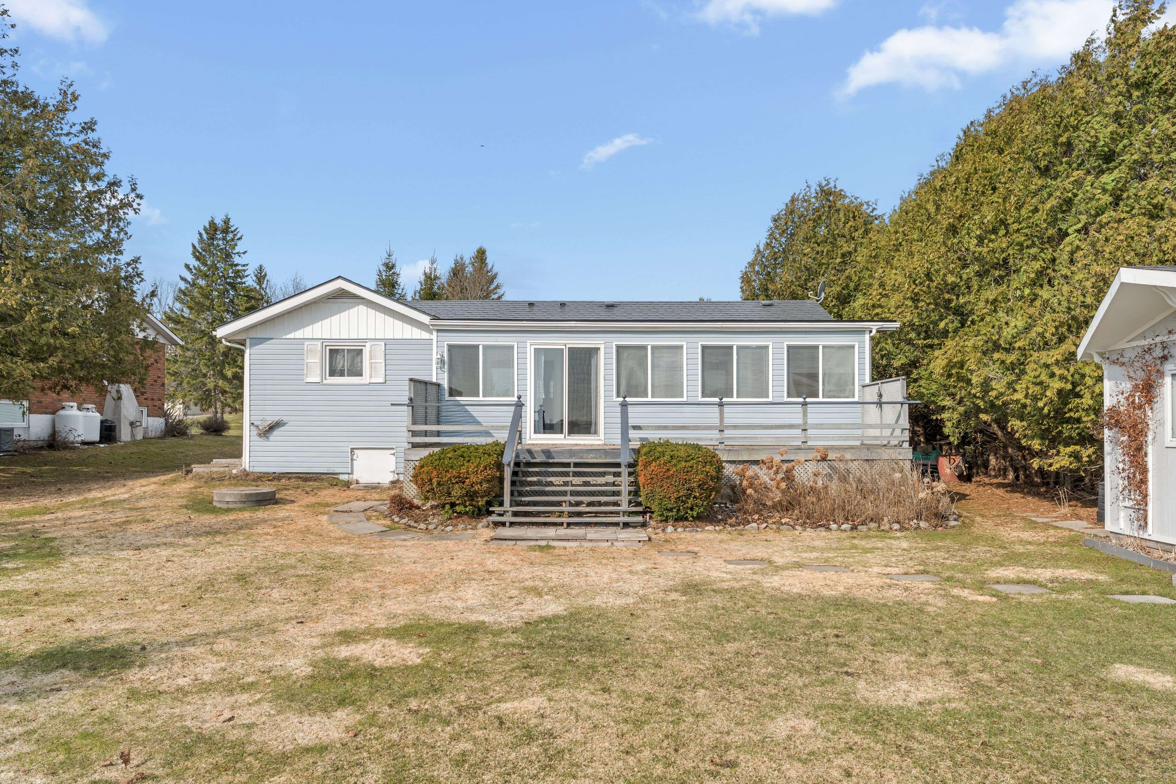 11 Lakeview CRES, Kawartha Lakes, ON K0M 1A0