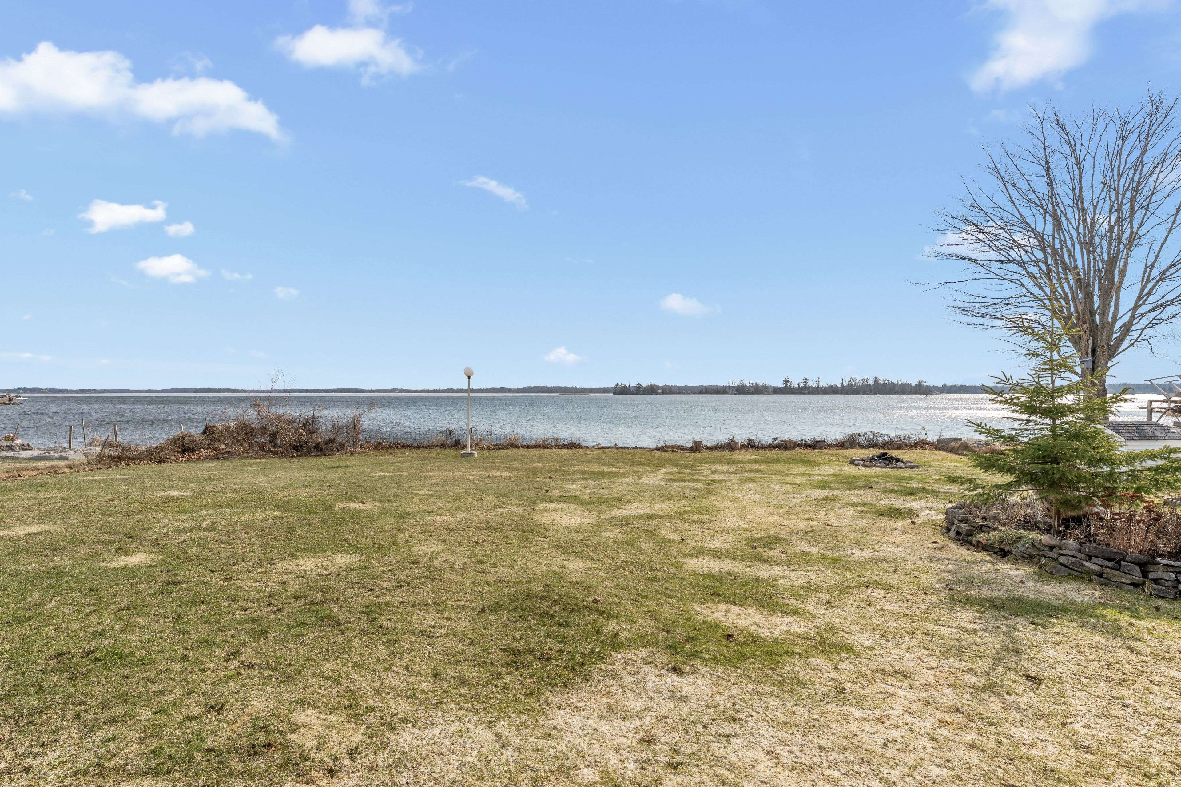 11 Lakeview CRES, Kawartha Lakes, ON K0M 1A0
