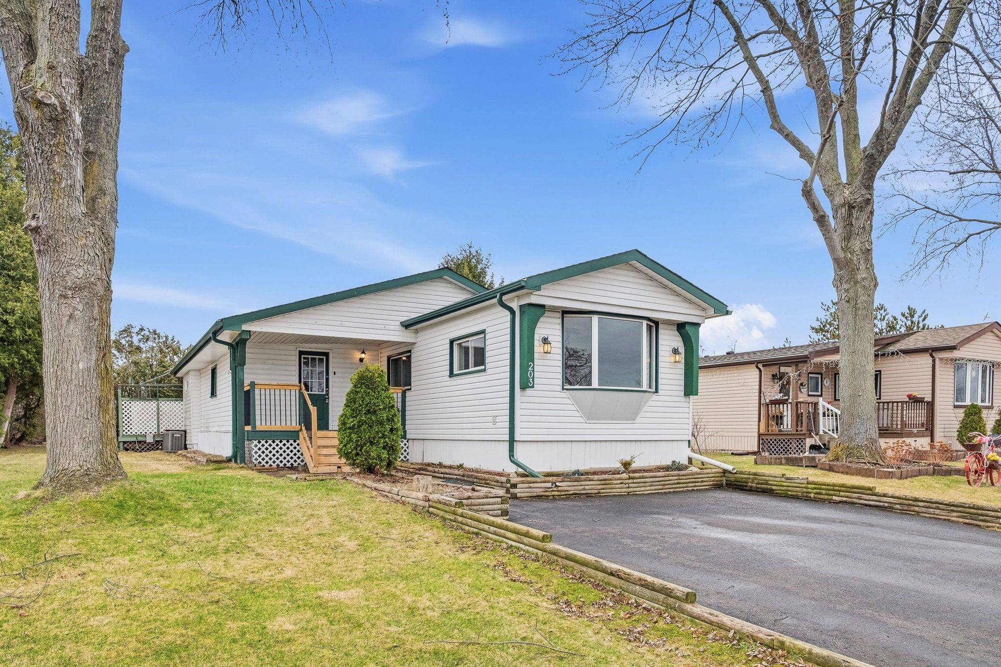 203 Lynn CRES, Hamilton Township, ON K9A 0X9