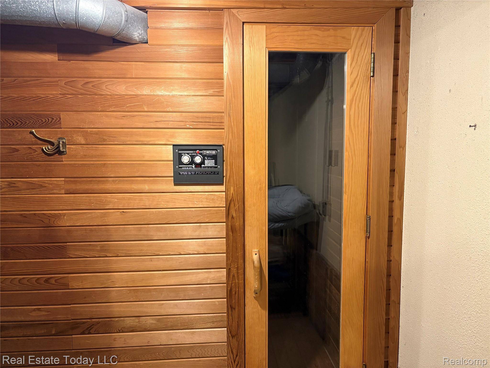 25064 Champlaign DR #9B, Southfield, MI 48034