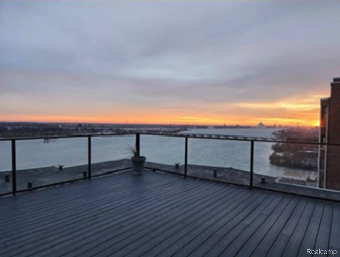 8200 Jefferson AVE E #803, Detroit, MI 48214