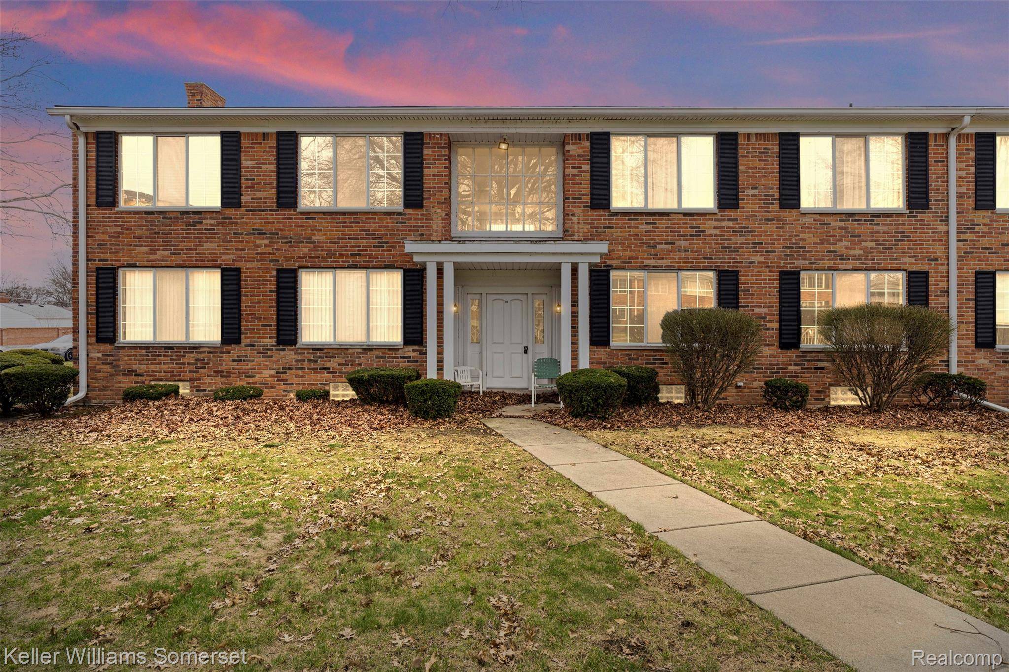 29484 Hoover RD, Warren, MI 48093