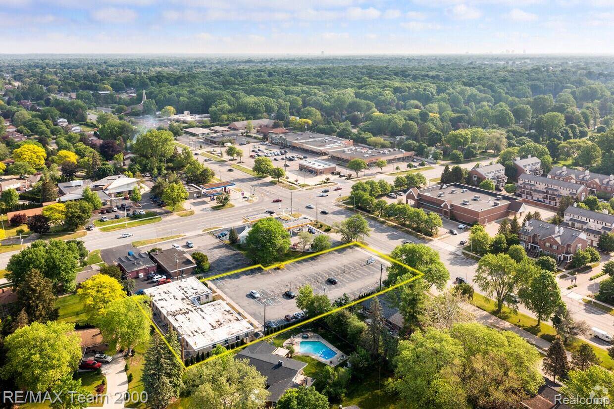 16981 Farmington RD, Livonia, MI 48154