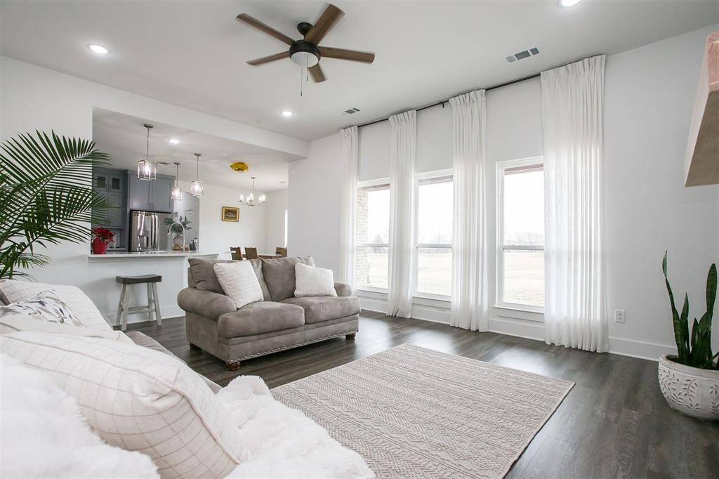 1006 Johnson Trail, Bells, TX 75414