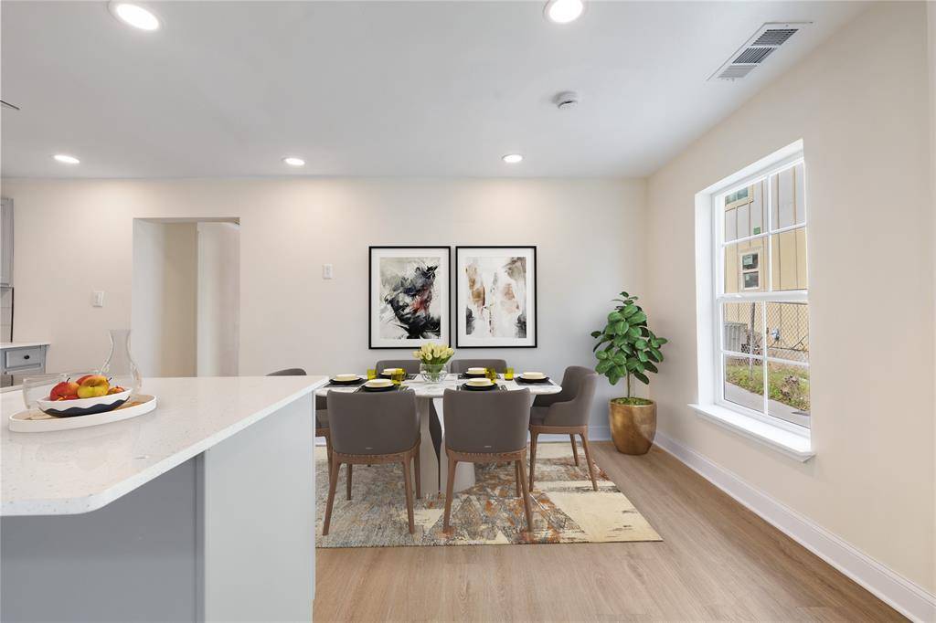 1715 Navaro Street, Dallas, TX 75208