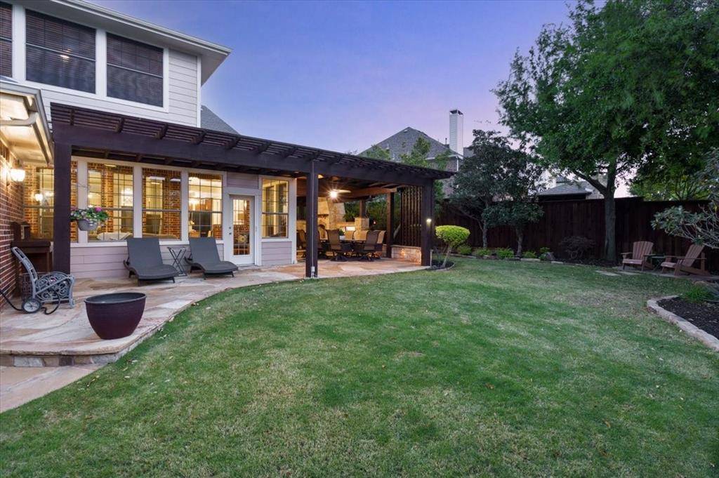 636 Duke Saxony Drive, Lewisville, TX 75056