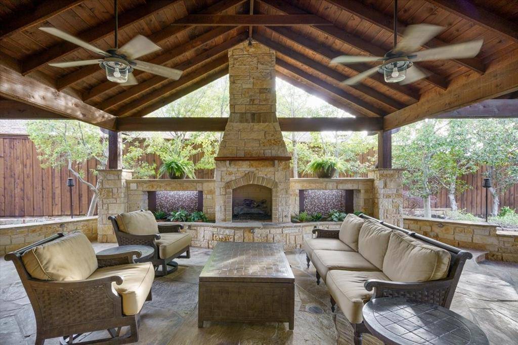 636 Duke Saxony Drive, Lewisville, TX 75056