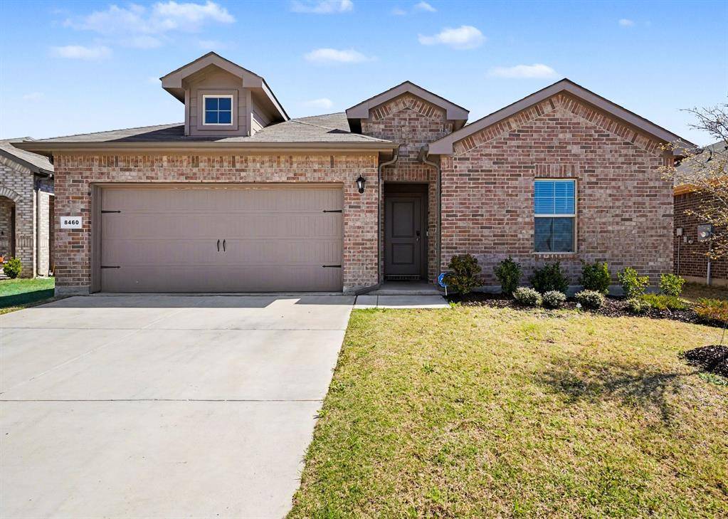 8460 Big Apple Drive, Fort Worth, TX 76179