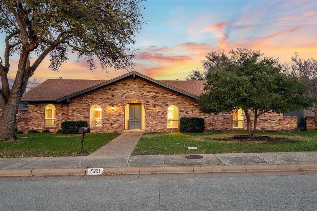 7221 Fernmeadow Drive, Dallas, TX 75248