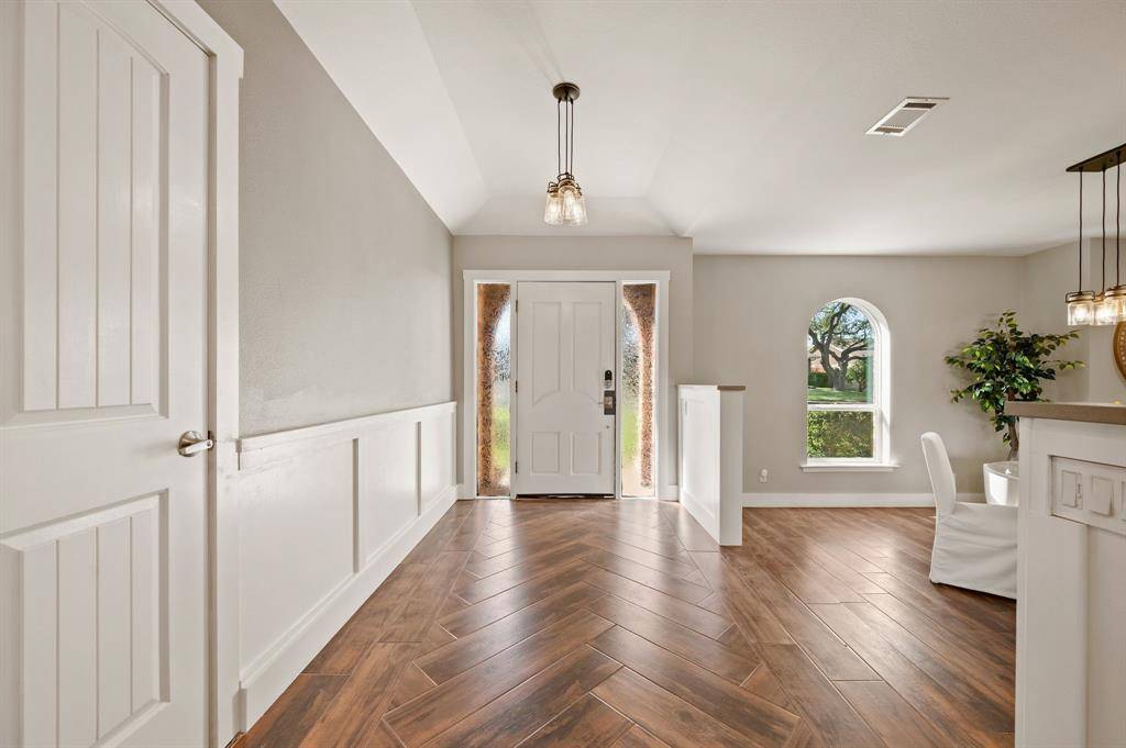 7221 Fernmeadow Drive, Dallas, TX 75248