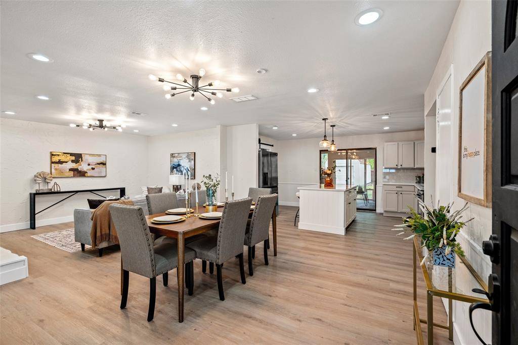 913 Ronald Street, White Settlement, TX 76108