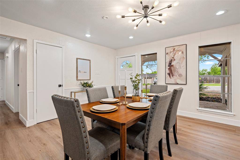 913 Ronald Street, White Settlement, TX 76108