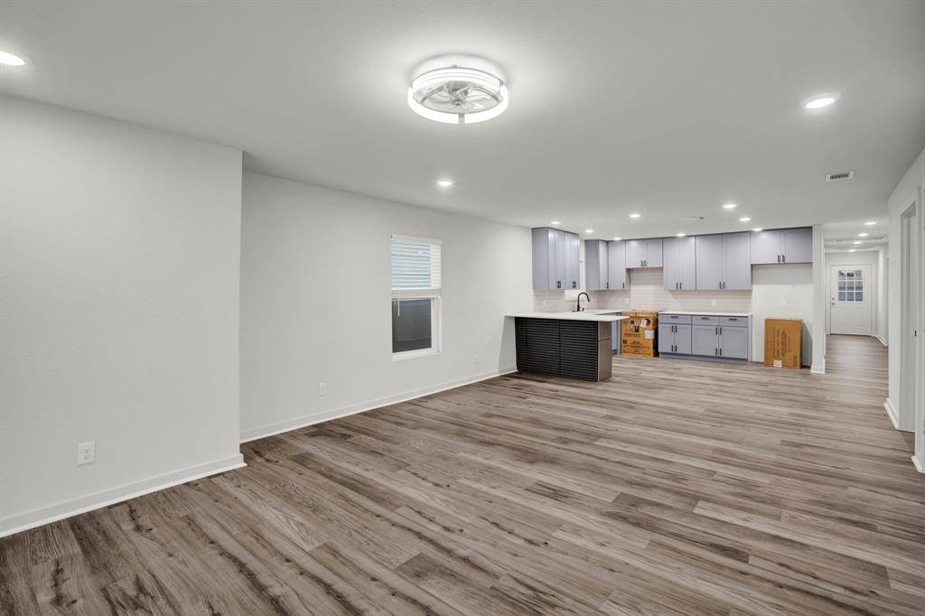 3023 Arizona Avenue, Dallas, TX 75216