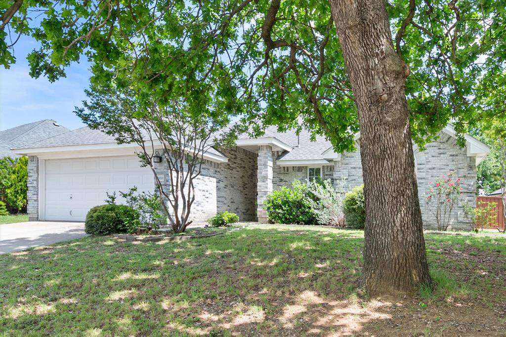 2906 Yukon Drive, Corinth, TX 76210