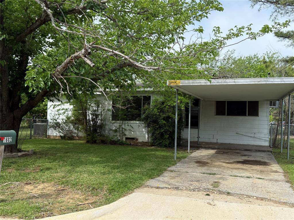 1602 SE 11th Avenue, Mineral Wells, TX 76067