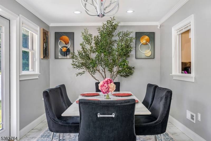 132 Parkside Rd, Plainfield City, NJ 07060