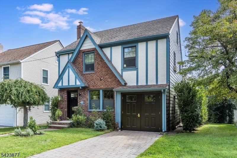 29 Newell Dr, Bloomfield Twp., NJ 07003