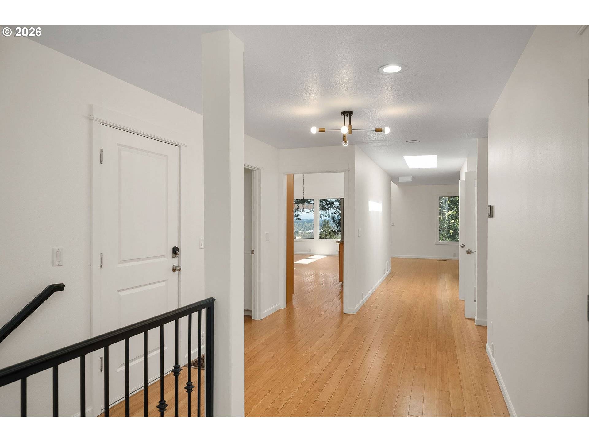 5844 SW RALSTON DR, Portland, OR 97239