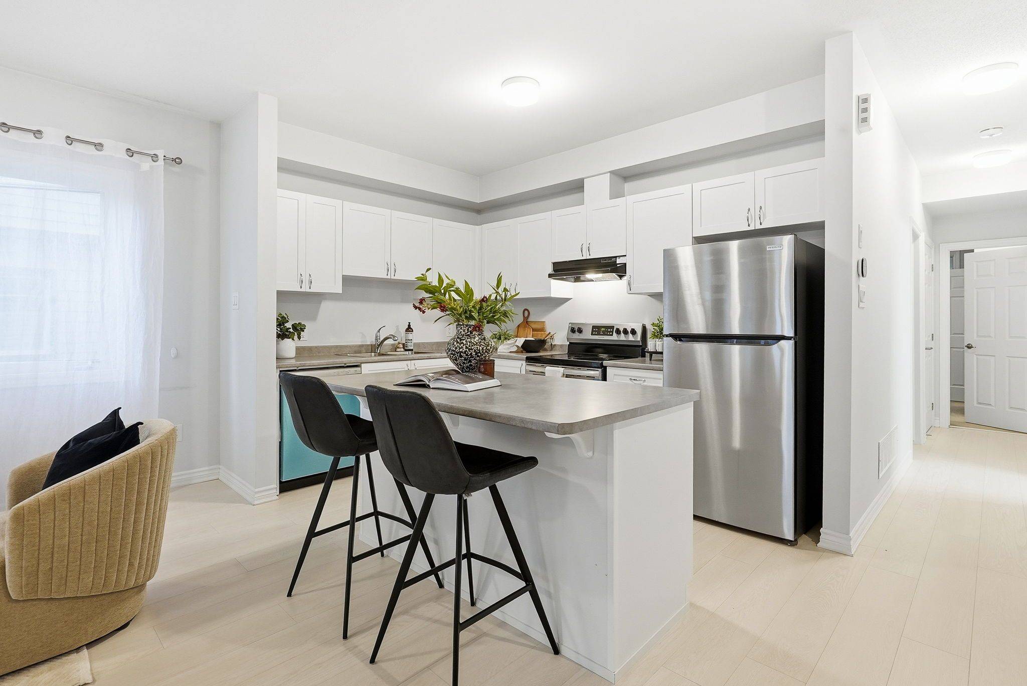 135 Anthracite Private, Barrhaven, ON K2J 7C8