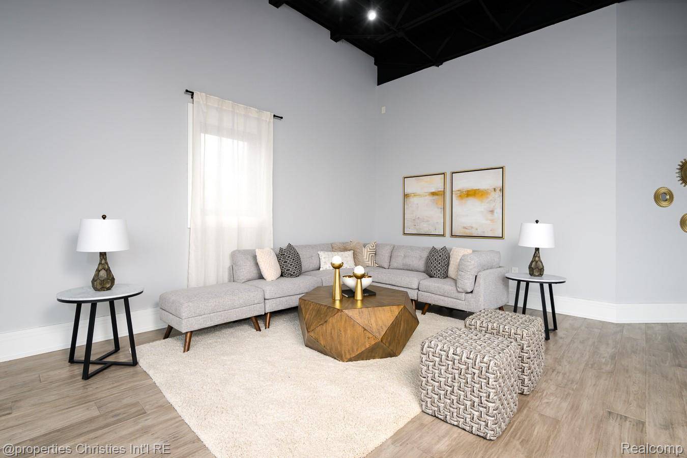 32686 Woodward AVE #E, Royal Oak, MI 48073