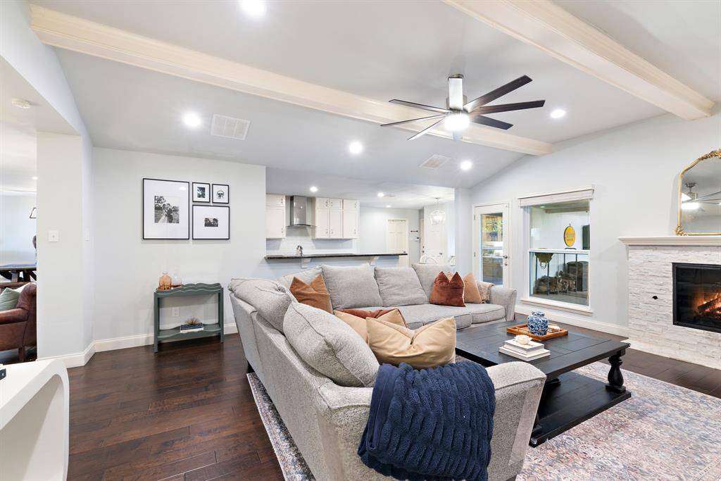 15935 Longvista Drive, Dallas, TX 75248