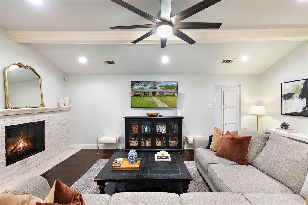 15935 Longvista Drive, Dallas, TX 75248