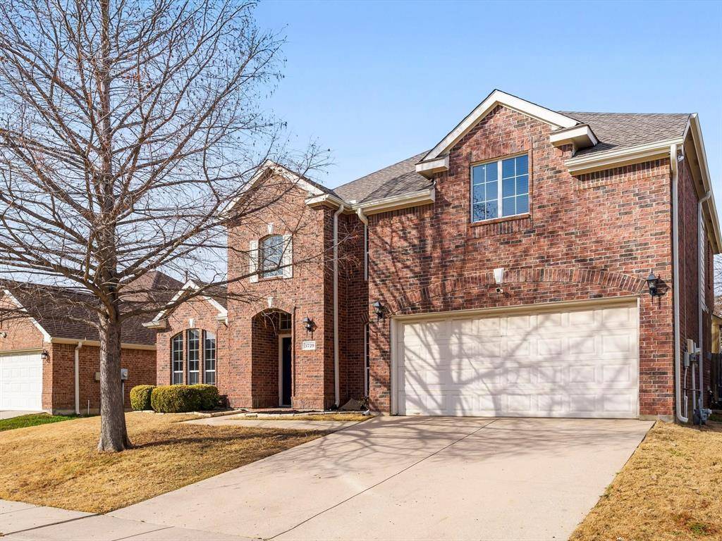 3729 Glassenberry Street, Fort Worth, TX 76244