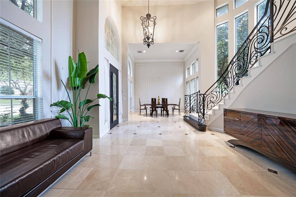 18403 Gibbons Drive, Dallas, TX 75287