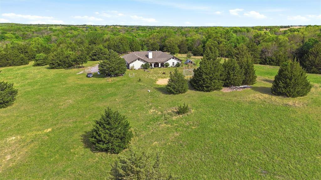 1959 Marlow Road, Bells, TX 75414